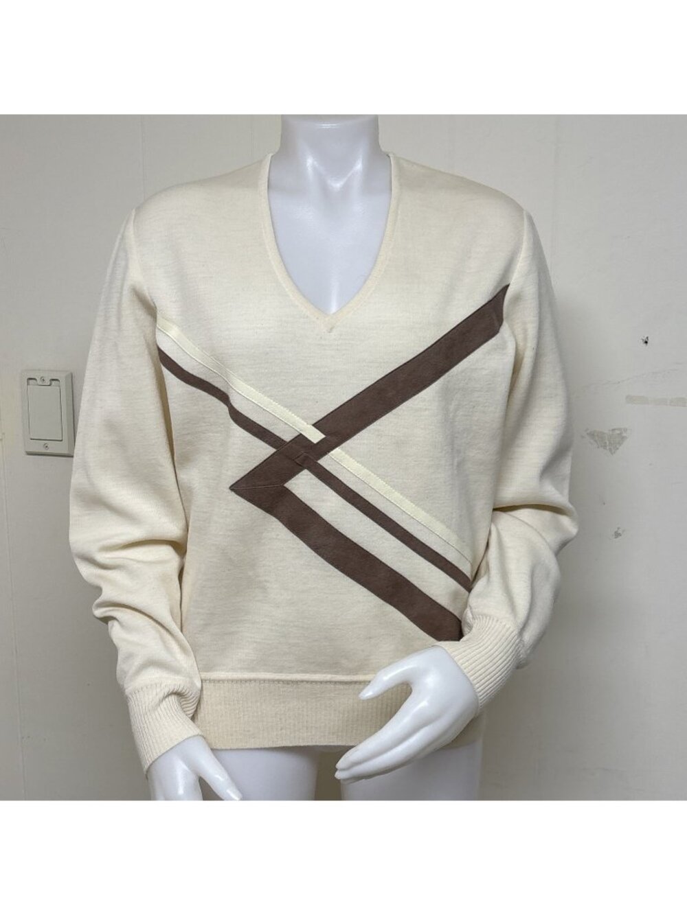 Vintage Le Roy Sweater Mens M Ivory Wool Ultrasuede Appliques Vneck  70s 80s